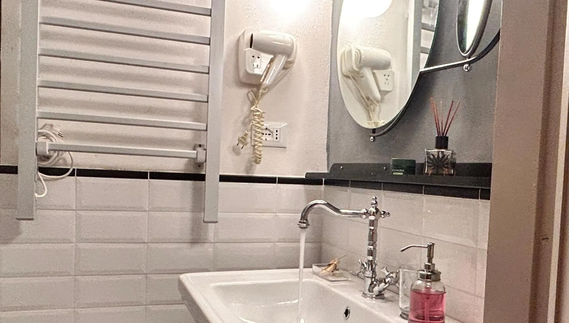 Compagnia Del Mare, Cinque Terre Full Apt X 2, Centro Storico,5 Minuti Dal Mare! Riomaggiore Apartment